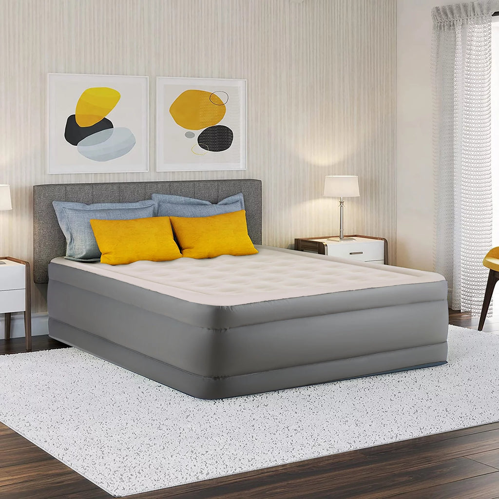 Queen Size Air Mattress with Built-in Pump Q79867