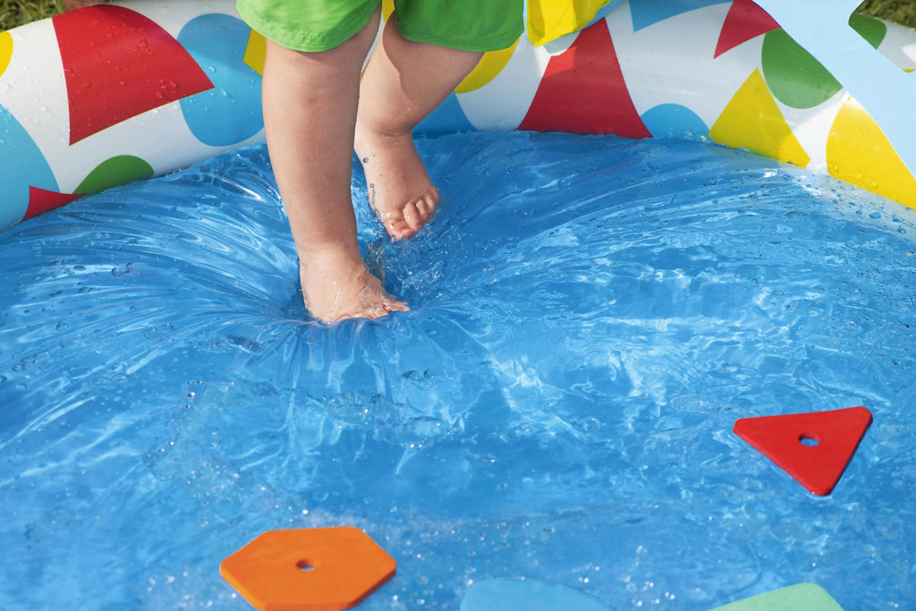 Inflatable Kiddie Pool 47” x 46” x 18” I744424