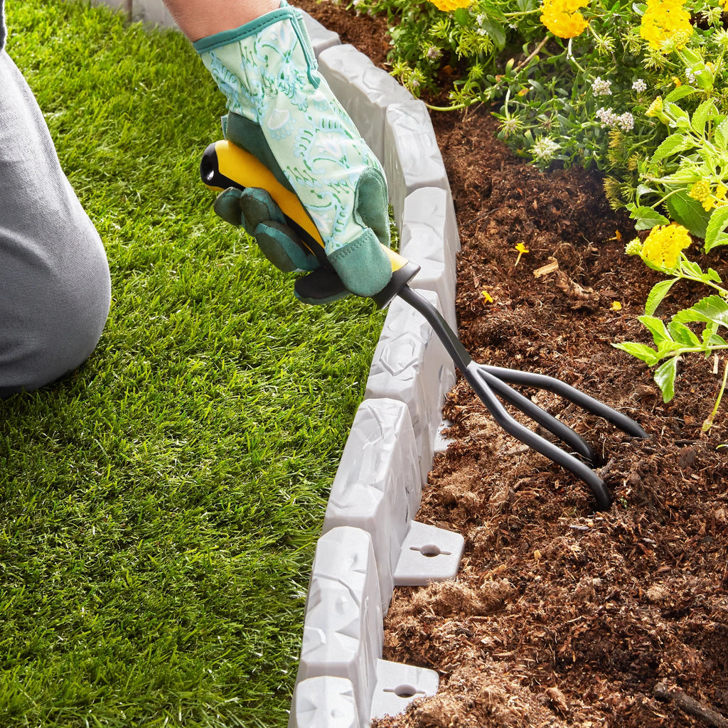 Faux Stone No-Dig Landscape Edging 10-ft. Plastic Gray J395554