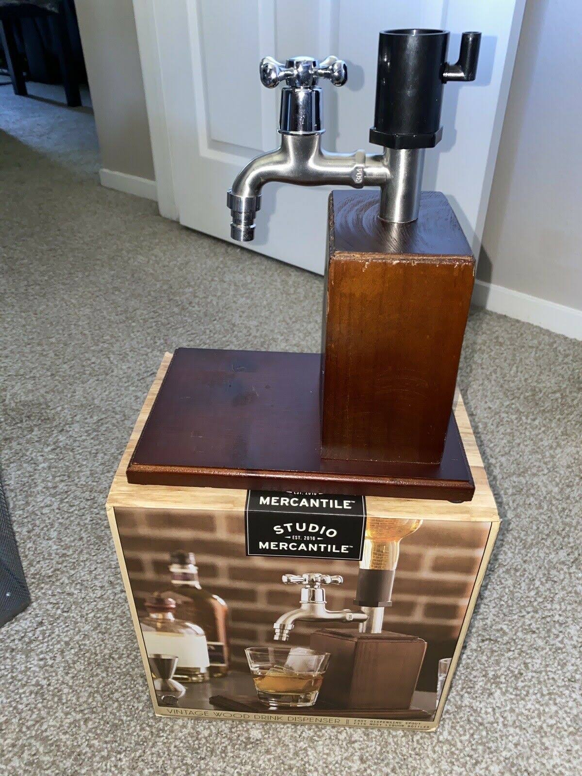 Vintage Wood Drink Dispenser Z36188
