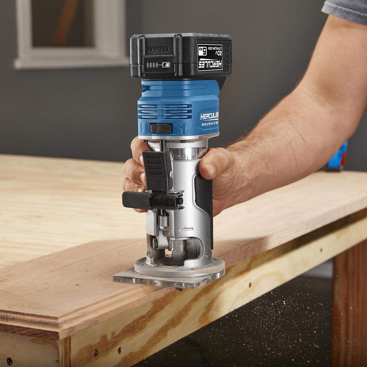 20V Brushless Cordless Compact Router T57832