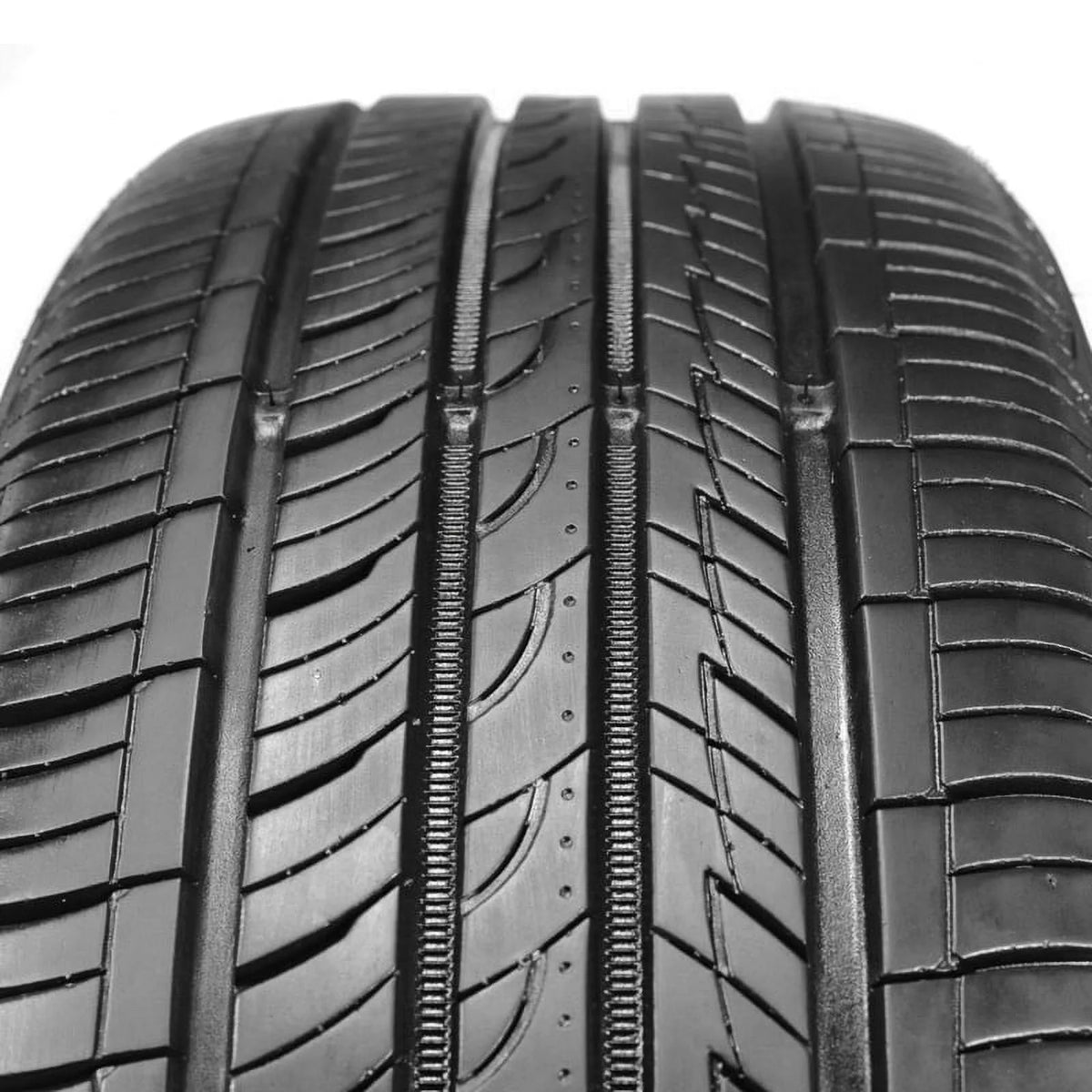 225/55 R17 Tire E6608