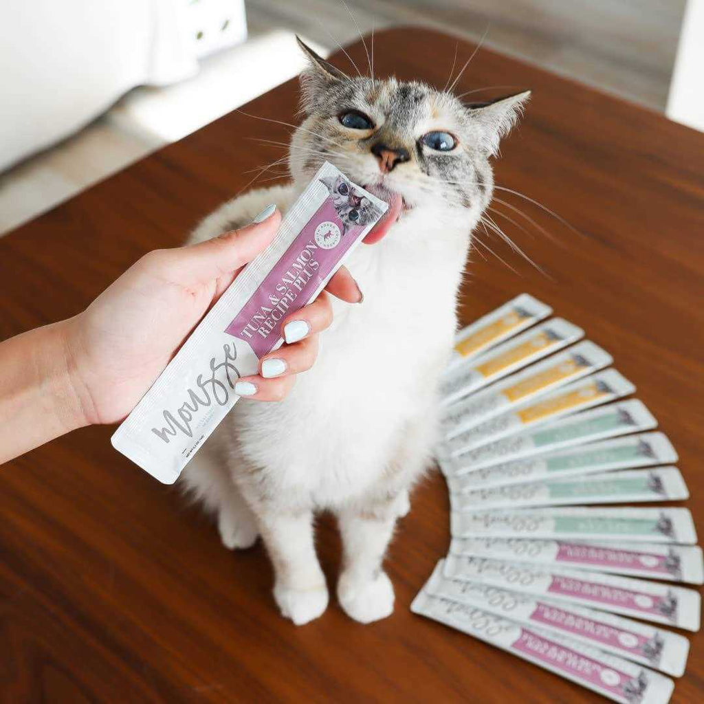 Variety Pack Mousse Cat Treats A96504